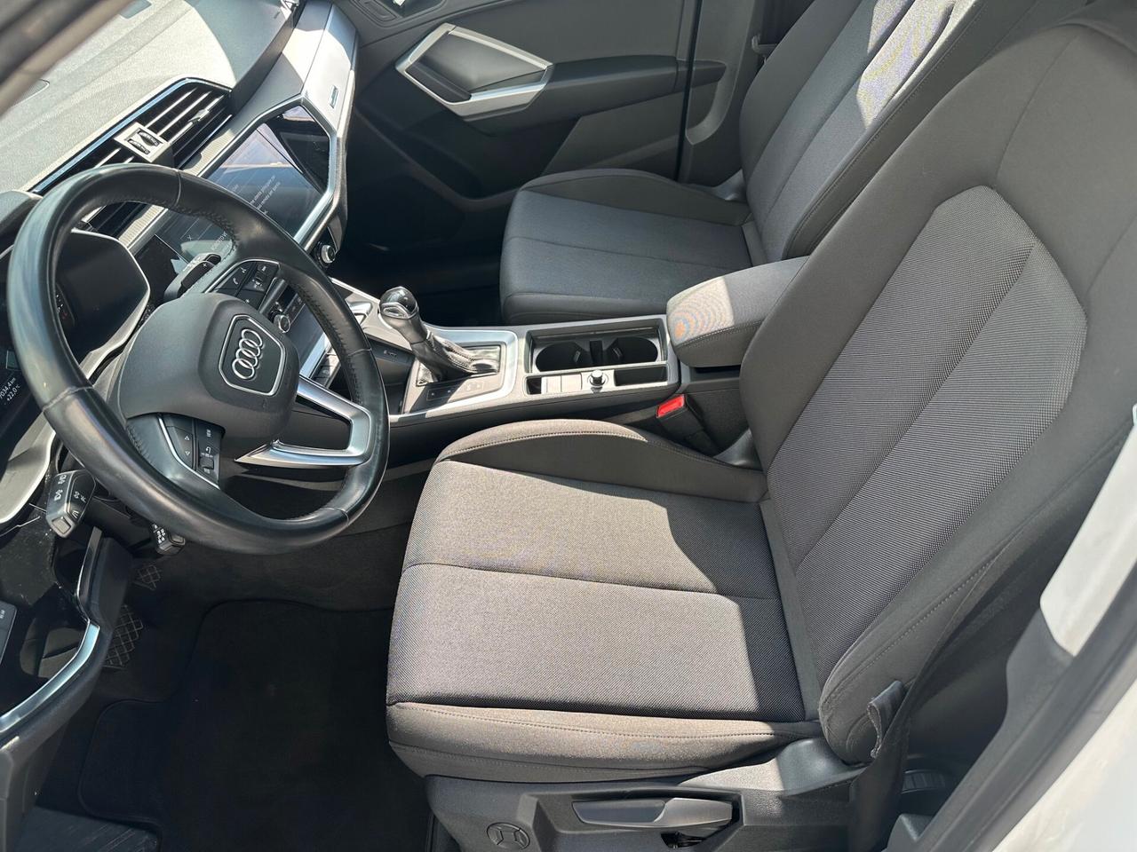 Audi Q3 35 TDI S tronic Business Advanced*EURO6