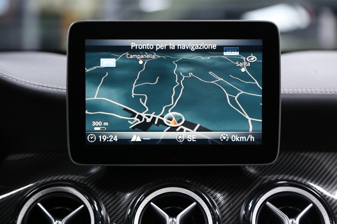 Mercedes GLA 200 d Automatic 4Matic Premium AMG