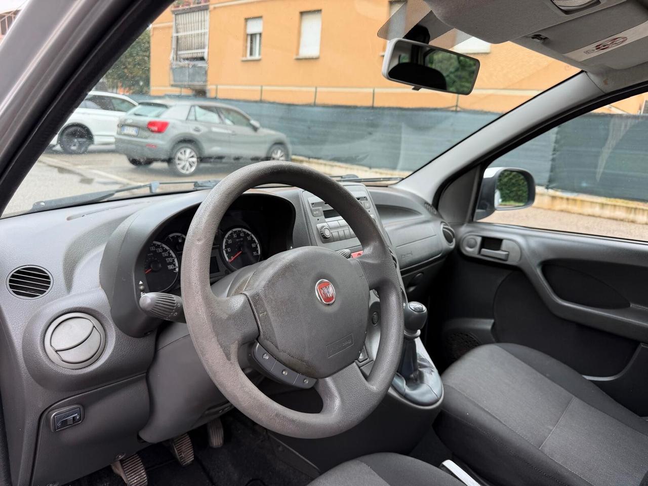 Fiat Panda 1.2 METANO - NEOPATENTATI - 12 MESI DI GARANZIA -