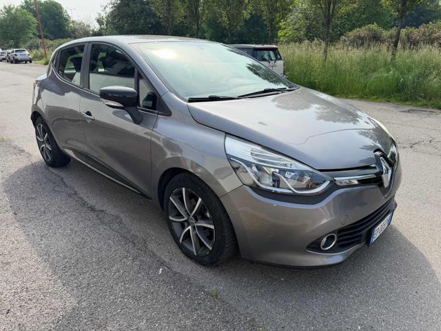 RENAULT Clio 1.2 75CV 5 porte Wave