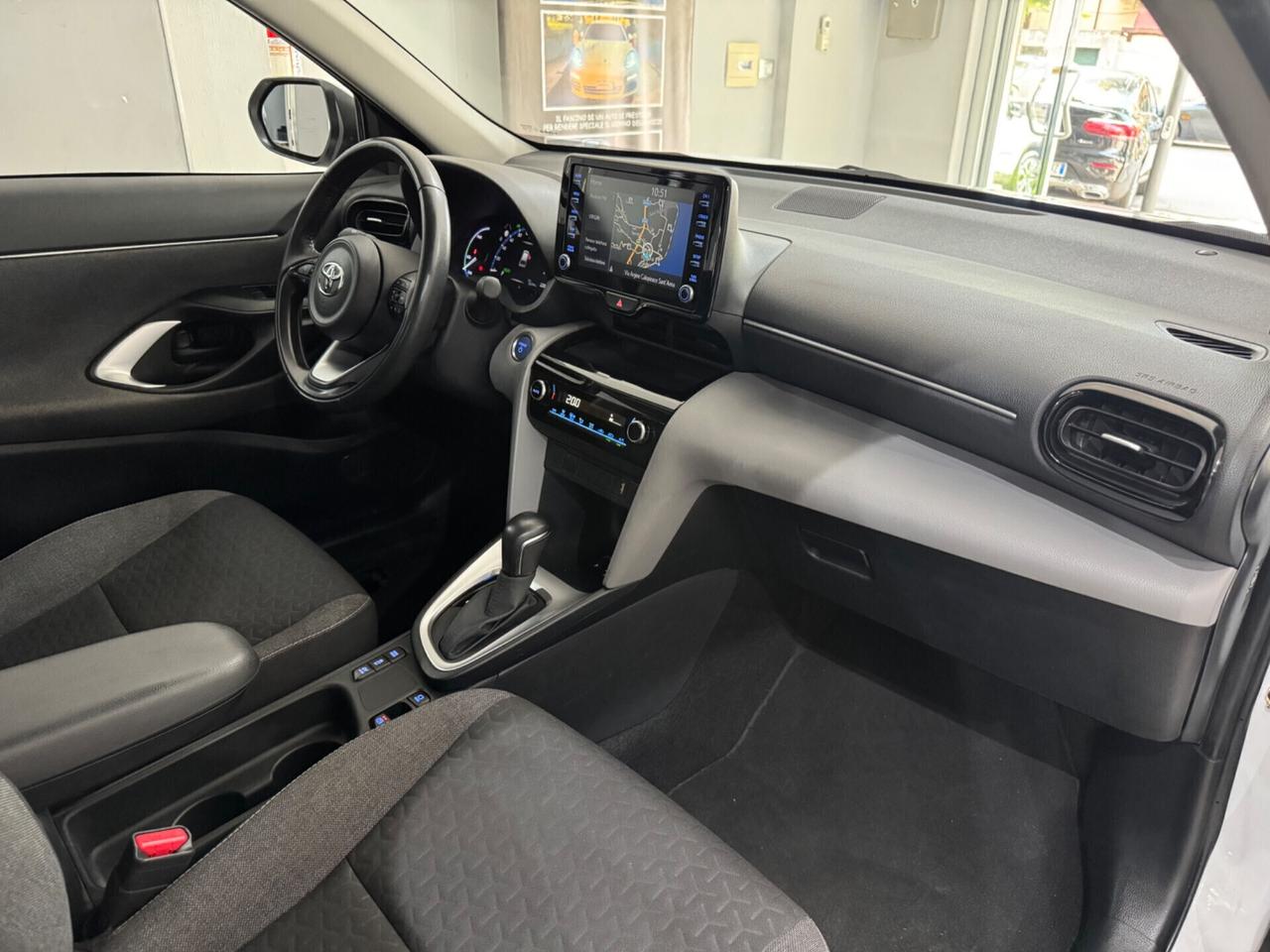Toyota Yaris Cross 1.5 Hybrid 5p. E-CVT Business