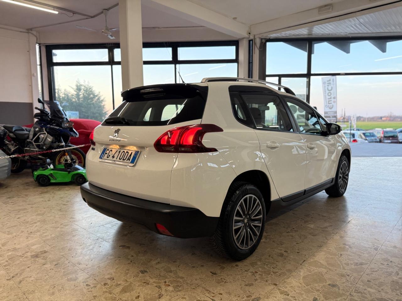 Peugeot 2008 1.6 BHdi 75CV 02/2017 Neopatentati Euro 6B