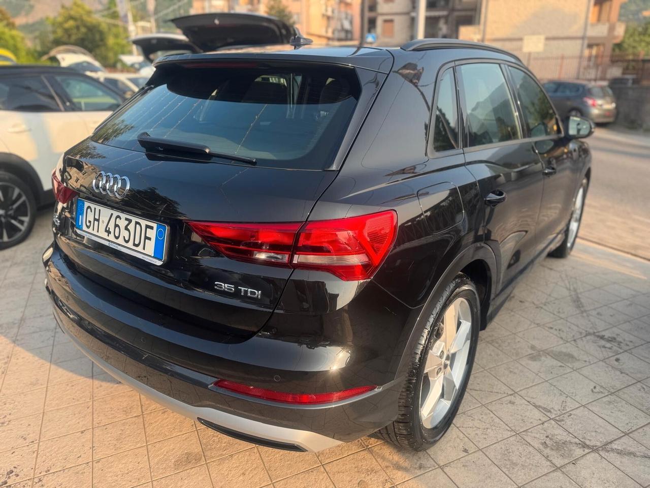 Audi Q3 35 TDI S tronic Business Advanced