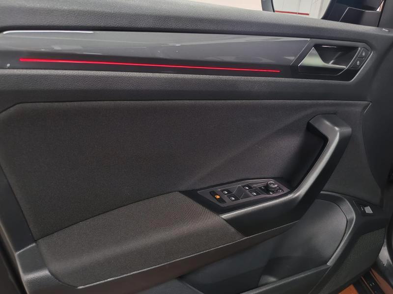 Volkswagen T-Roc 1.5 tsi Sport dsg PACK R LINE