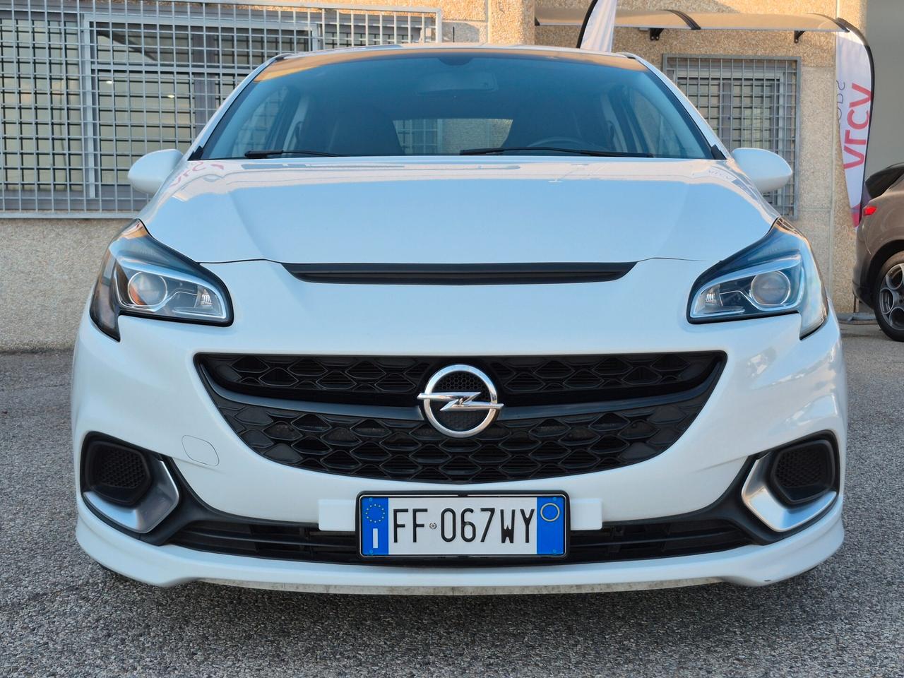 Opel Corsa 1.6 Turbo Coupé OPC