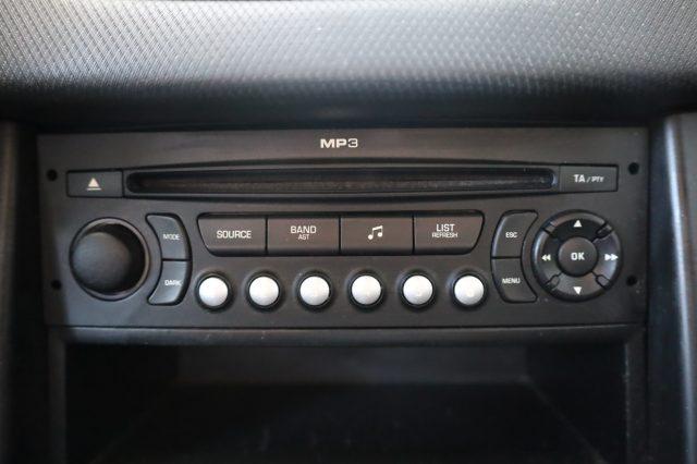 PEUGEOT 207 1.4 ECO GPL 75CV 5Porte Sport per NEOPATENTATI