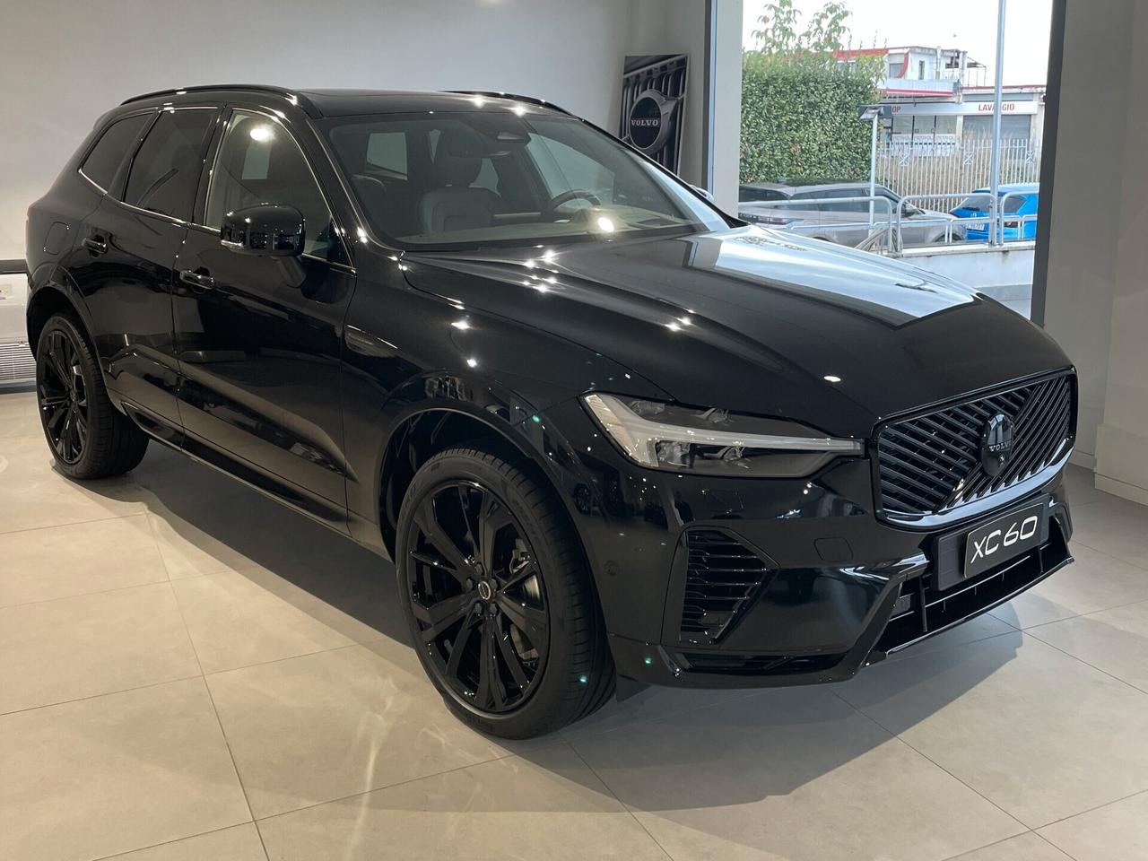 Volvo XC60 T6 Plug-in hybrid PHEV AWD Ultra Black Edition