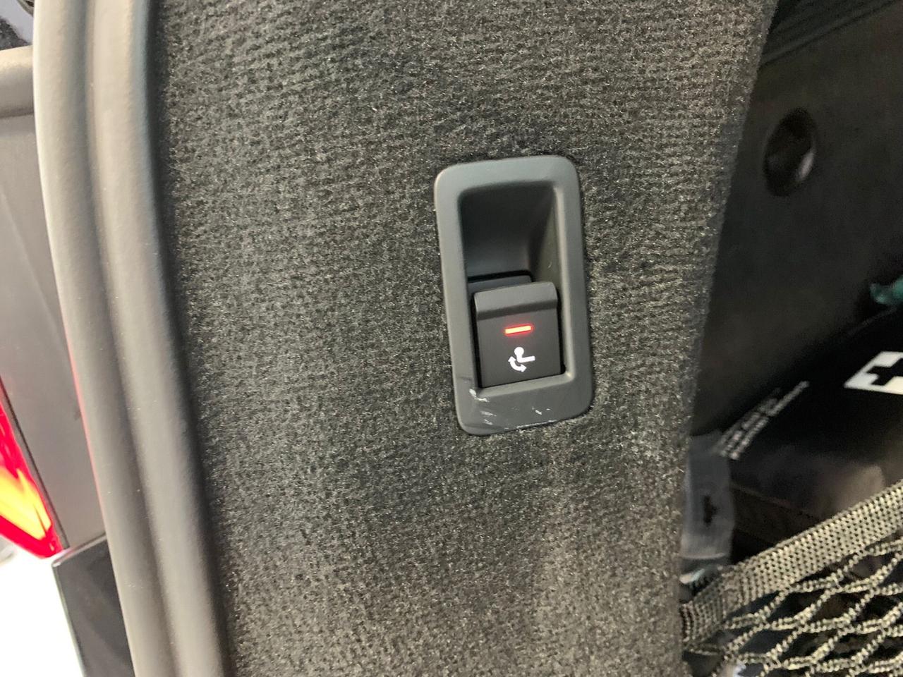 Audi RS6 RS 6 Avant 4.0 TFSI V8 quattro tiptronic Performance