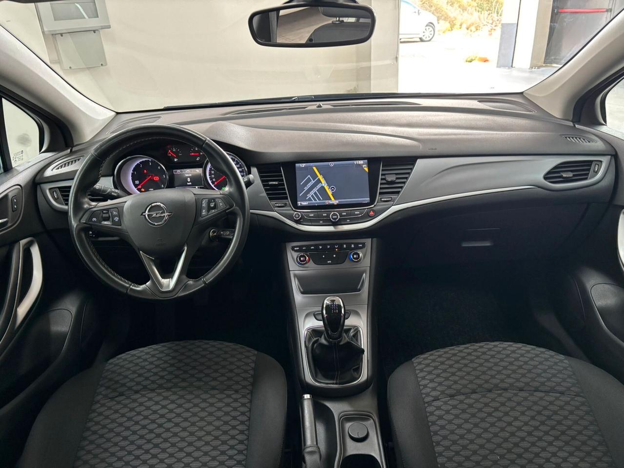 Opel Astra 1.6 CDTi 110CV Sports Tourer Innovation