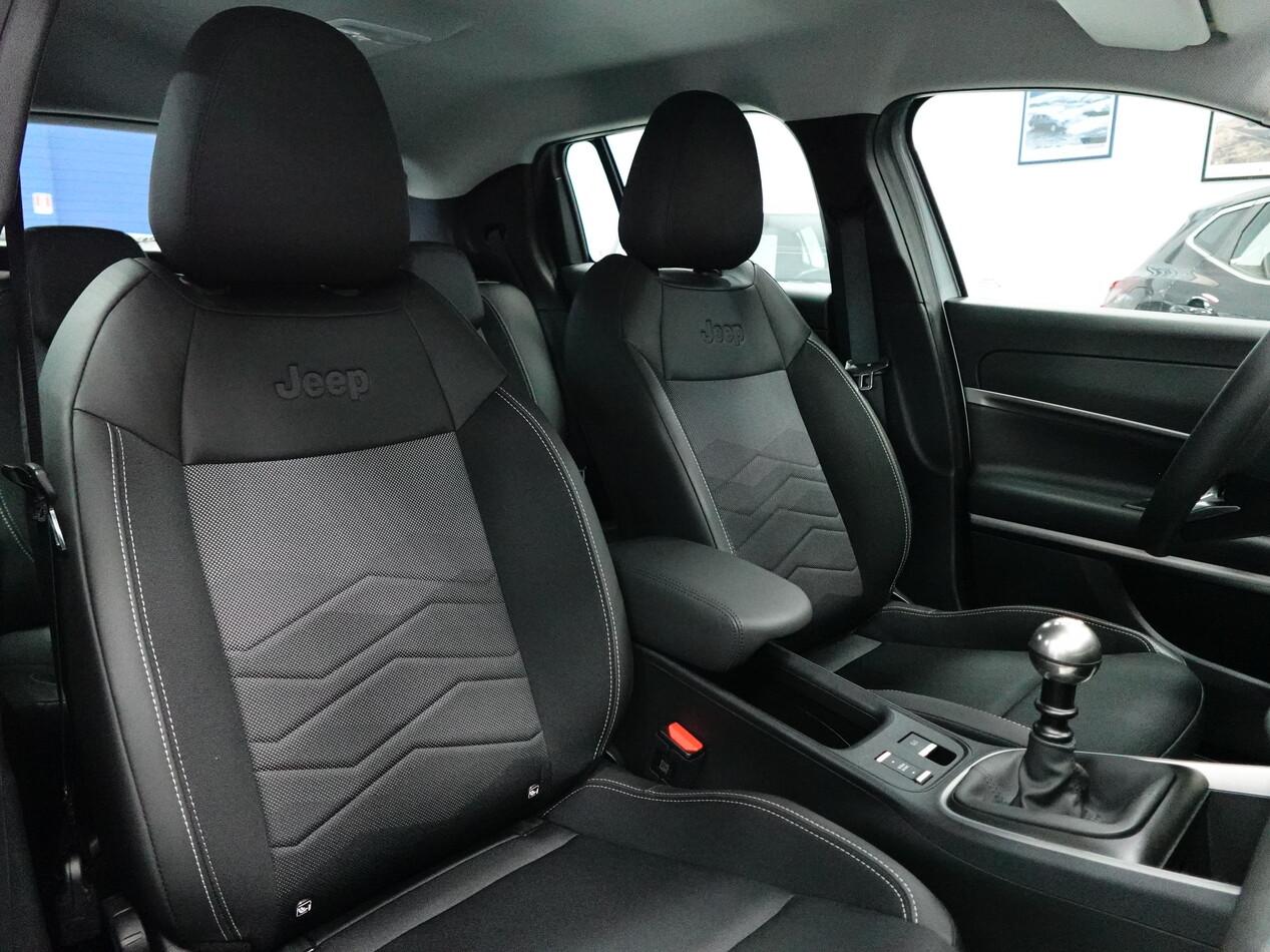 Jeep Avenger 1.2 GSE T3 100 CV ALTITUDE