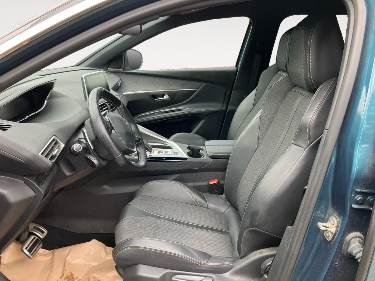 Peugeot 5008 5008 1.5 bluehdi GT Line s&s 130cv 7p.ti eat8