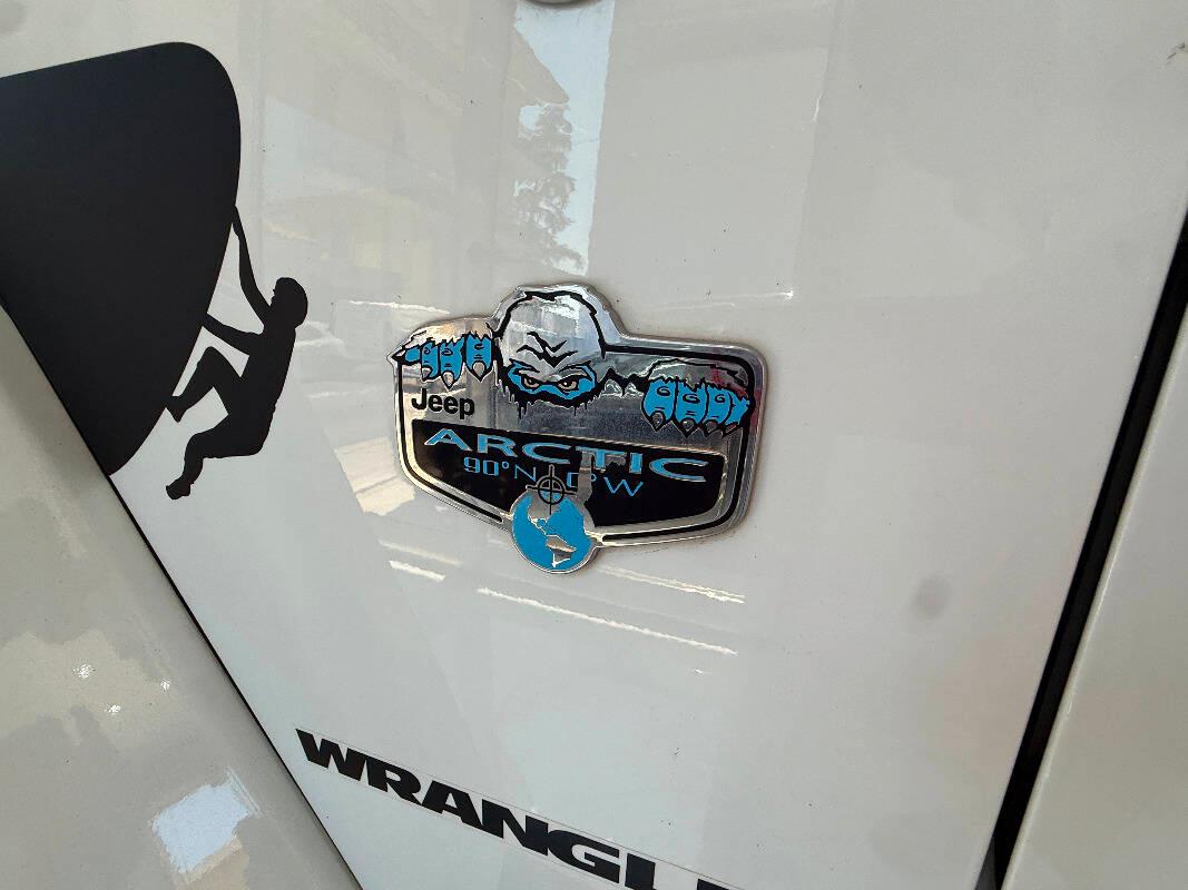 Jeep Wrangler JEEP WRANGLER 2.8 crd Sport auto