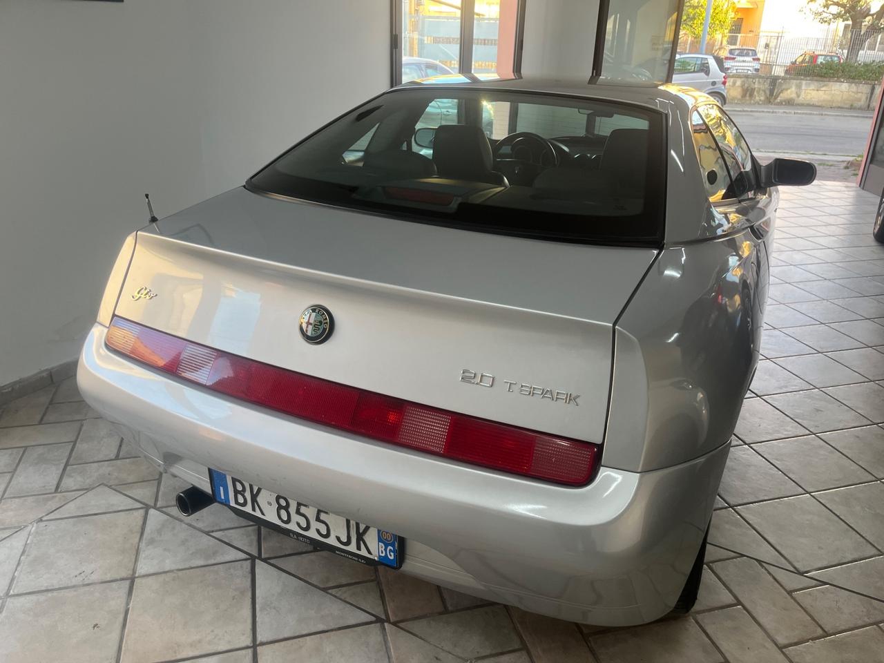 Alfa Romeo GTV 2.0i 16V Twin Spark cat L