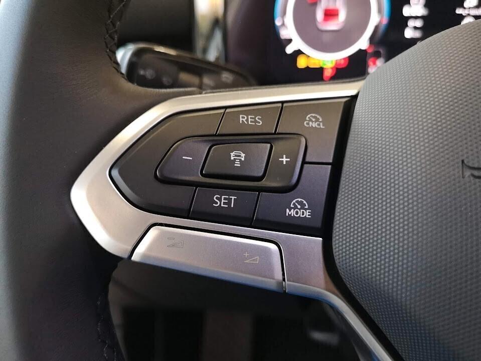 Volkswagen T-Roc 1.5 TSI ACT DSG Life KM 0