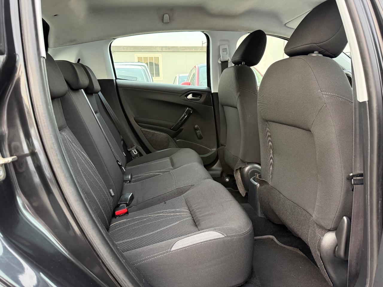 Peugeot 208 1.4 HDi 68 CV 5 porte Active