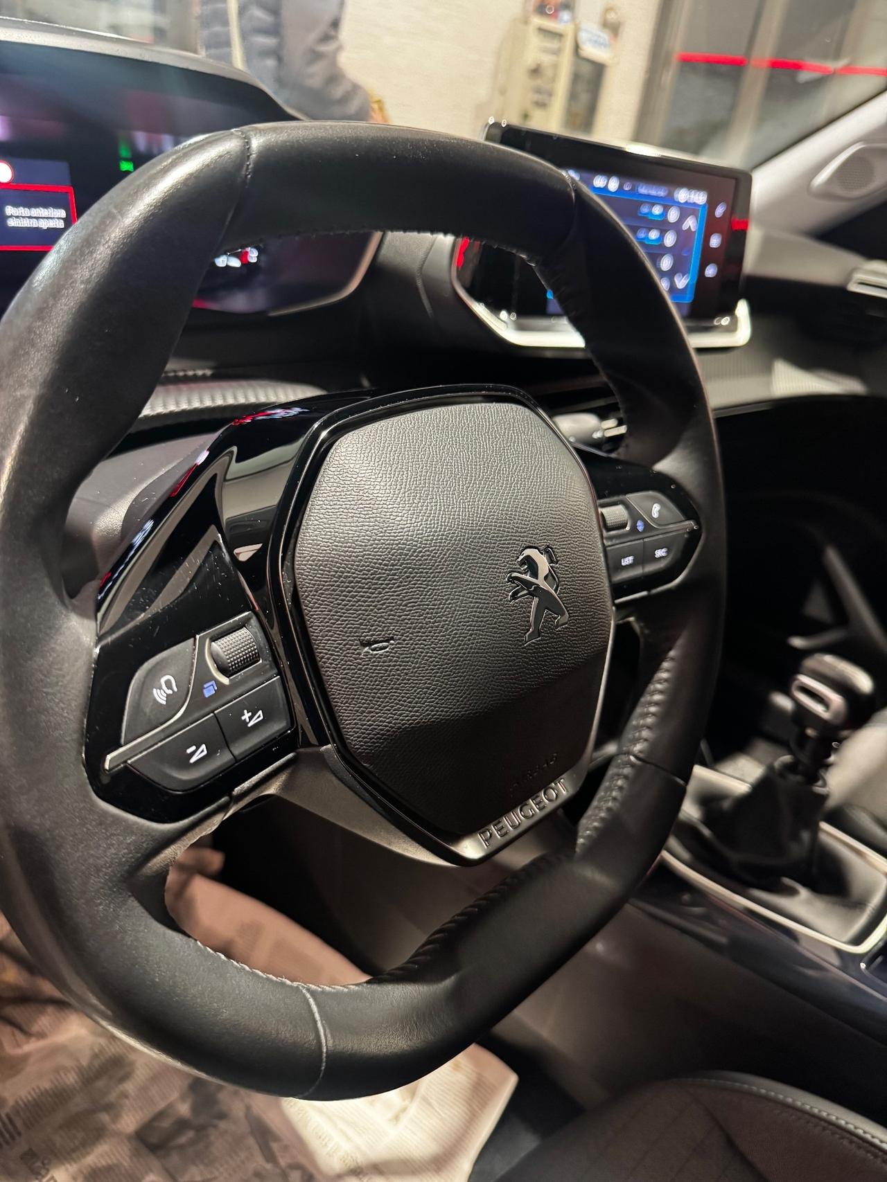 Peugeot 2008 BlueHDi 110 S&S Allure Pack