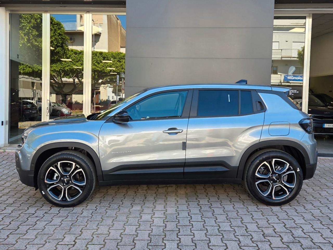 Jeep Avenger E-Hybrid 1.2 110 cv Dct Summit KM0