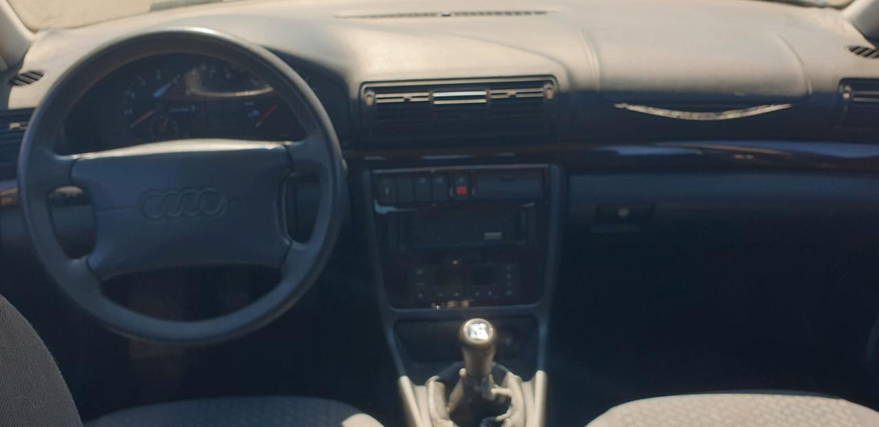 Audi A4 1.8 turbo cat