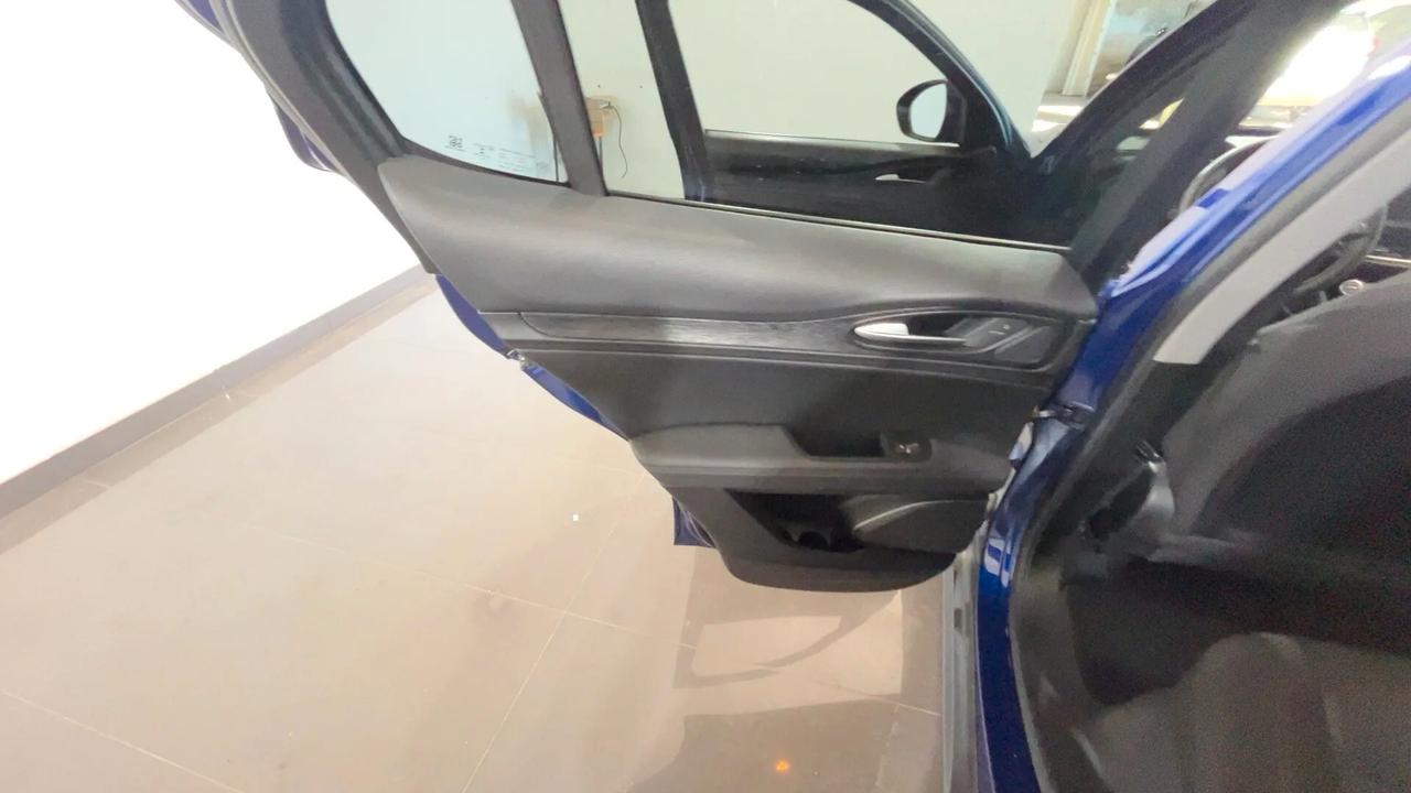 Alfa Romeo Stelvio 2.2 Turbodiesel 190 CV AT8 Q4 Business