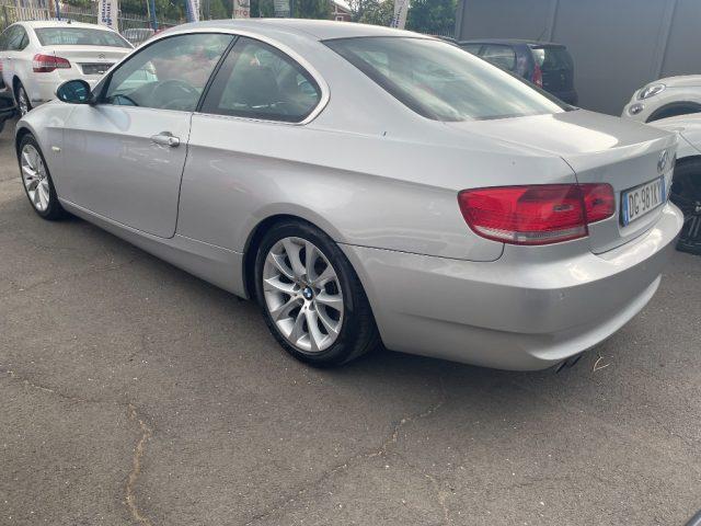 BMW 325 i Coupé E92 2.5 218CV