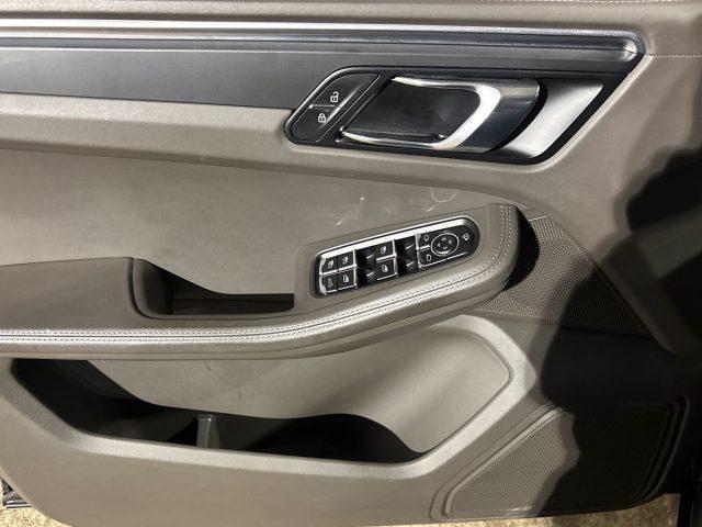 PORSCHE Macan 2.0 T