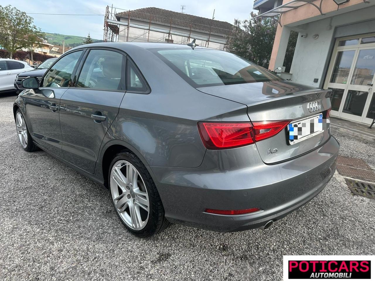 Audi A3 Sedan 1.6 TDI clean diesel S tronic Attraction