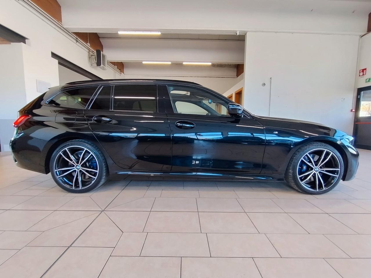 BMW 330d 48V Touring Msport *TETTO*SEDILI M3*GANCIO*LIVE