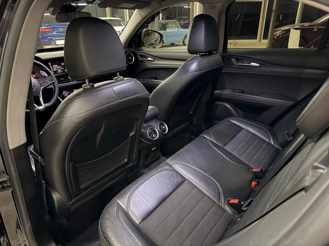 Alfa Romeo Stelvio 2.2 Turbodiesel 210 CV AT8 Q4 Super