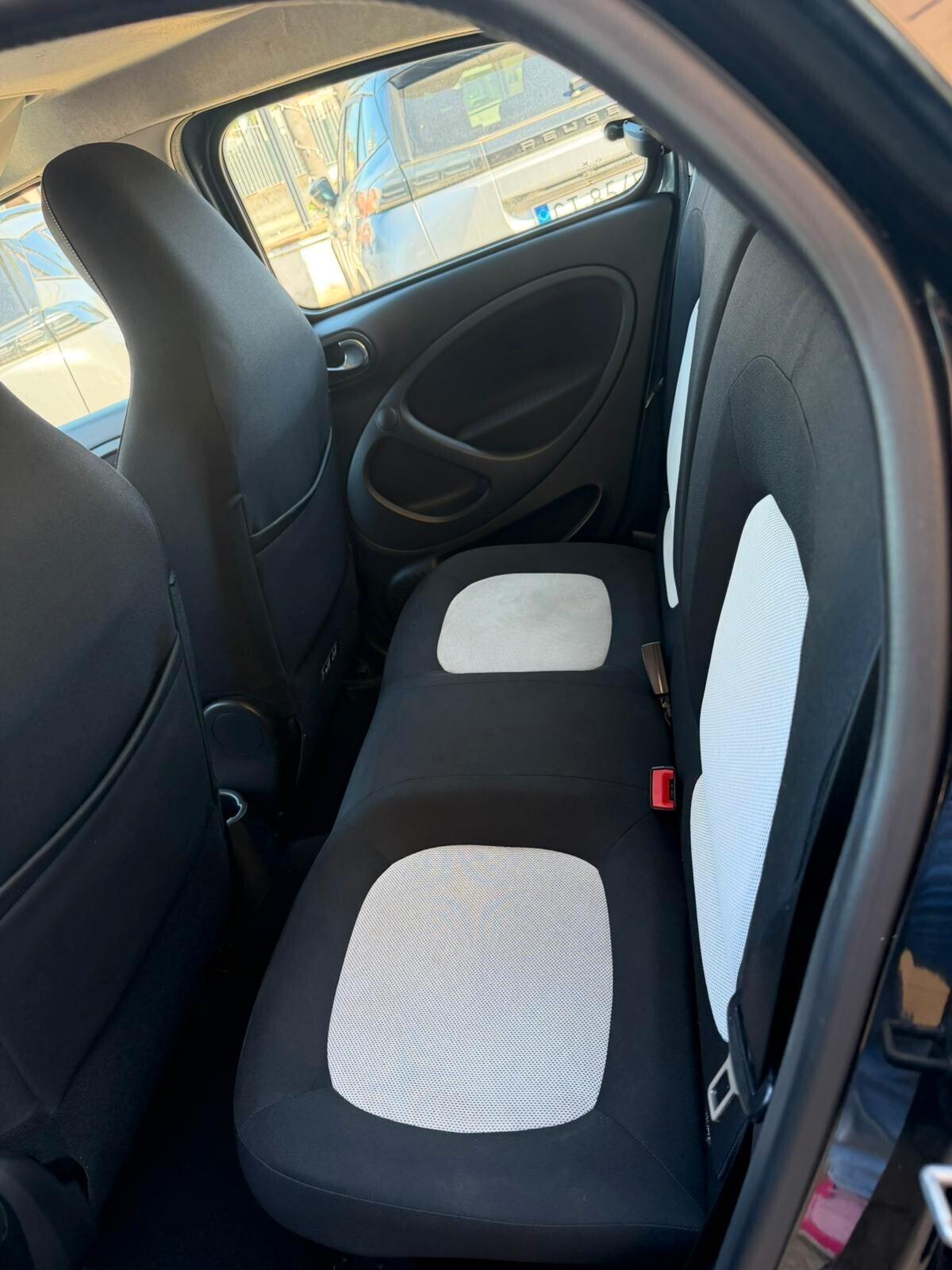 Smart ForFour 60 1.0 Black Passion