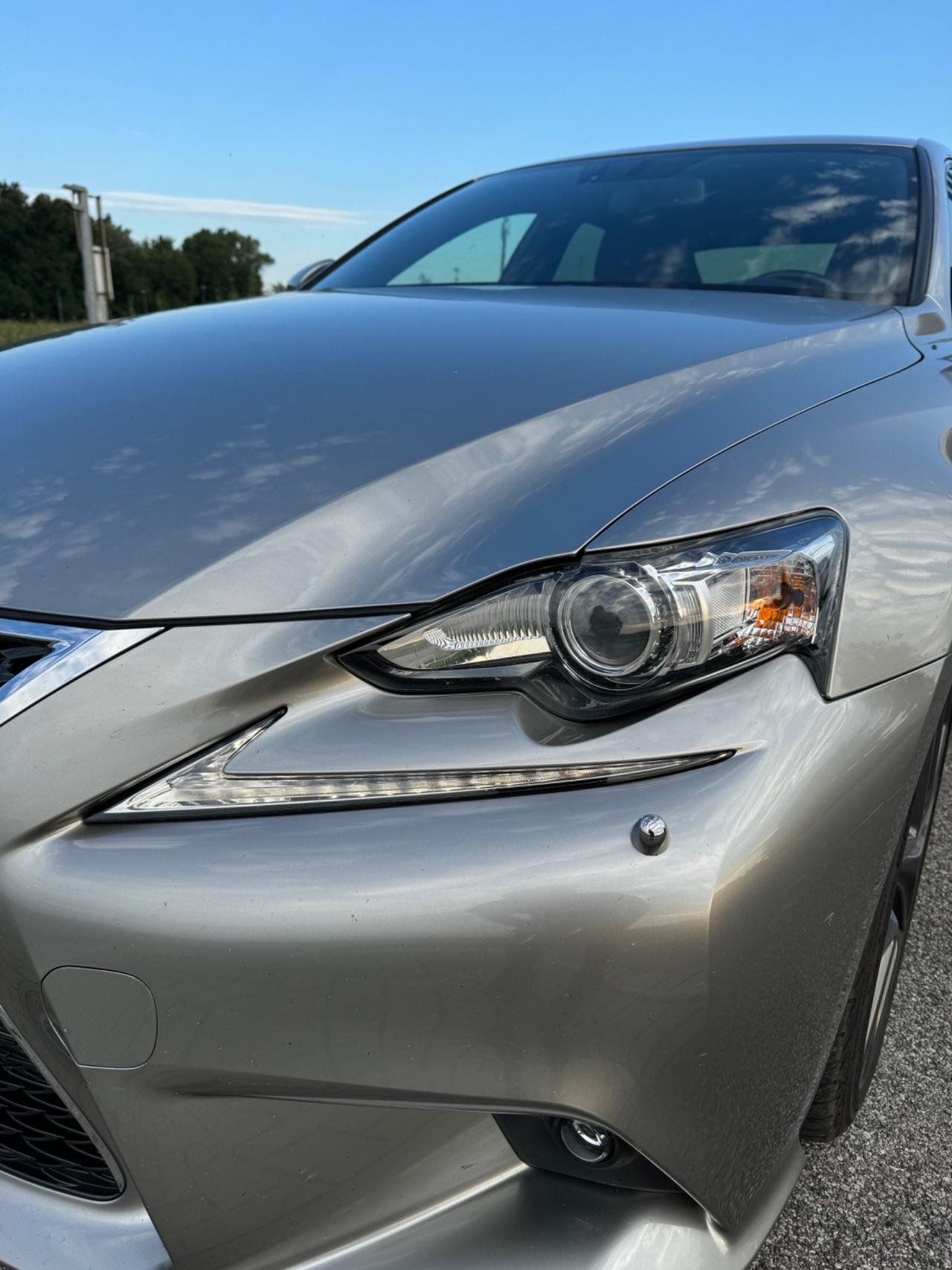 Lexus IS 300 Hybrid FSport