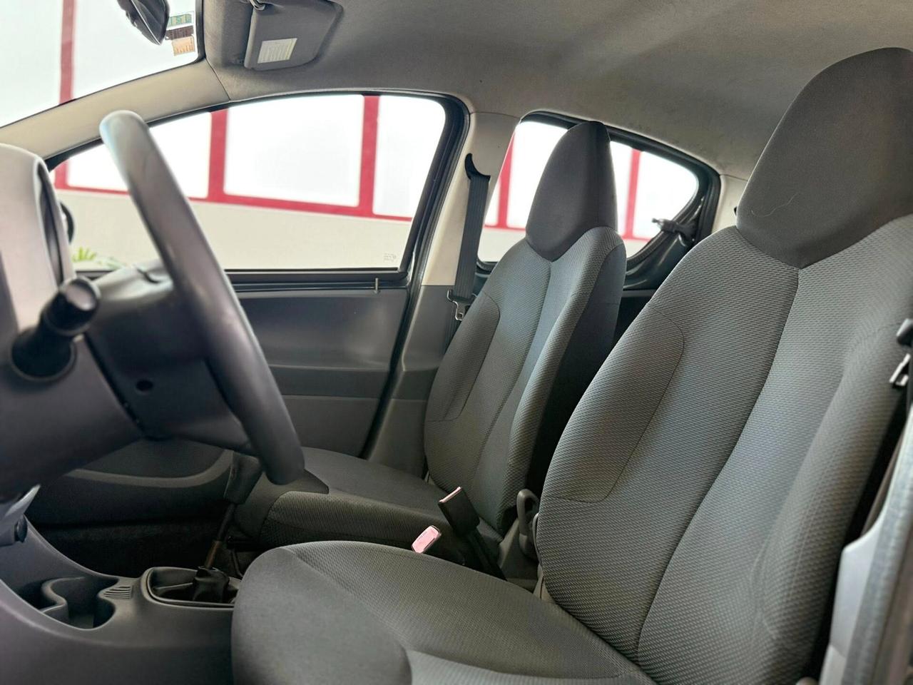 Toyota Aygo 1.0 Benzina 68cv 5porte sol 2006