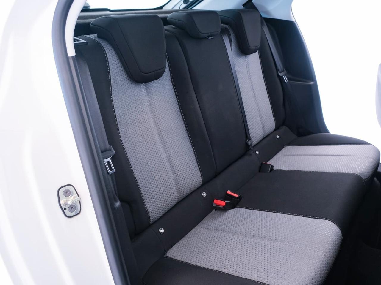 OPEL CORSA 1.2 s - NEOPATENTATI