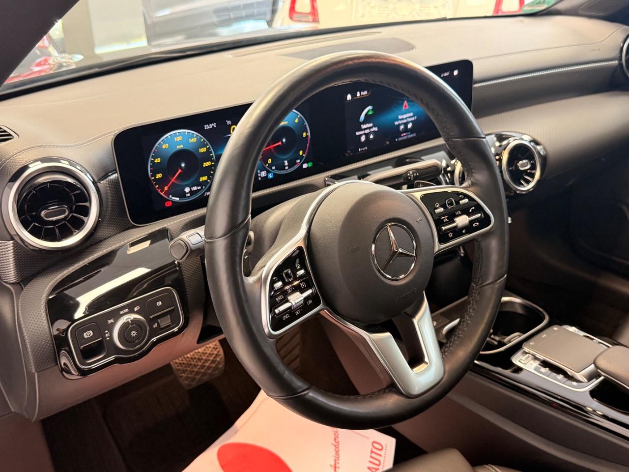 Mercedes-Benz CLA 200 2.0 150cv TETTO IVA ESPOSTA