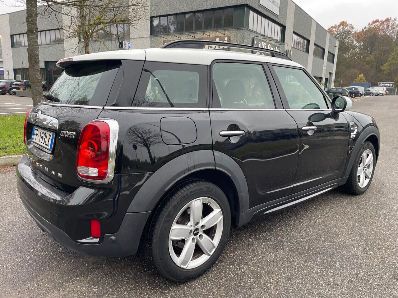 Mini Cooper Countryman 1.5 Countryman*Automatik*Cerchi*Neopatentai*