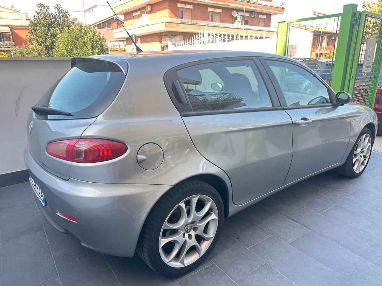 Alfa Romeo 147 1.6 16V TS (105) 5 porte Moving Black Line