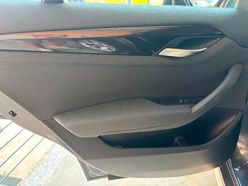 BMW X1 (E84) X1 sDrive16d X Line