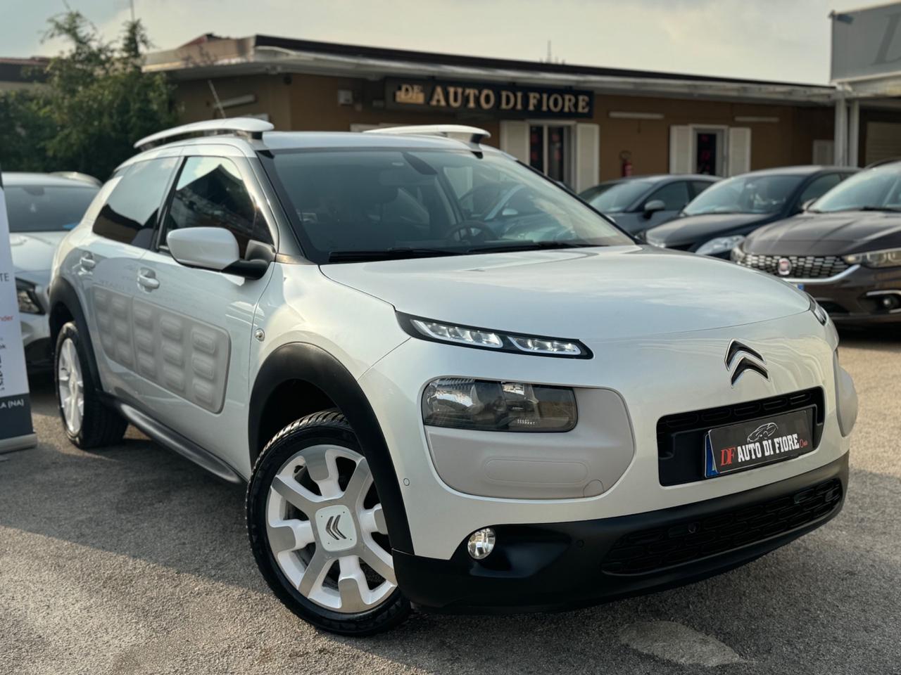 Citroen C4 Cactus 1.2 PureTech 82 Shine NAVI RETROCAMERA