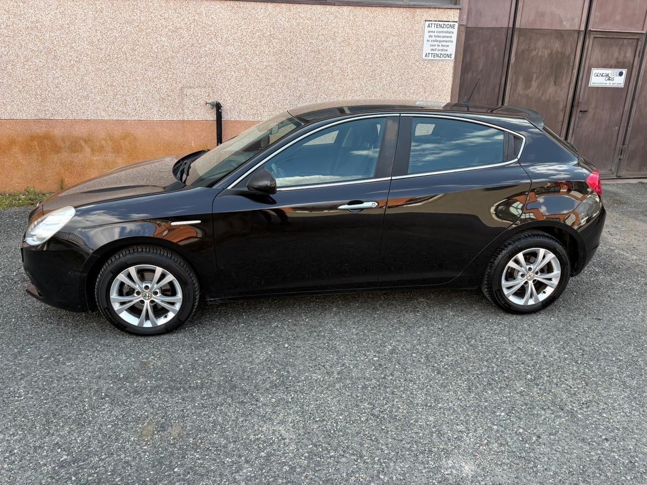 Alfa Romeo Giulietta 1.6 JTDm-2 105 CV Distinctive