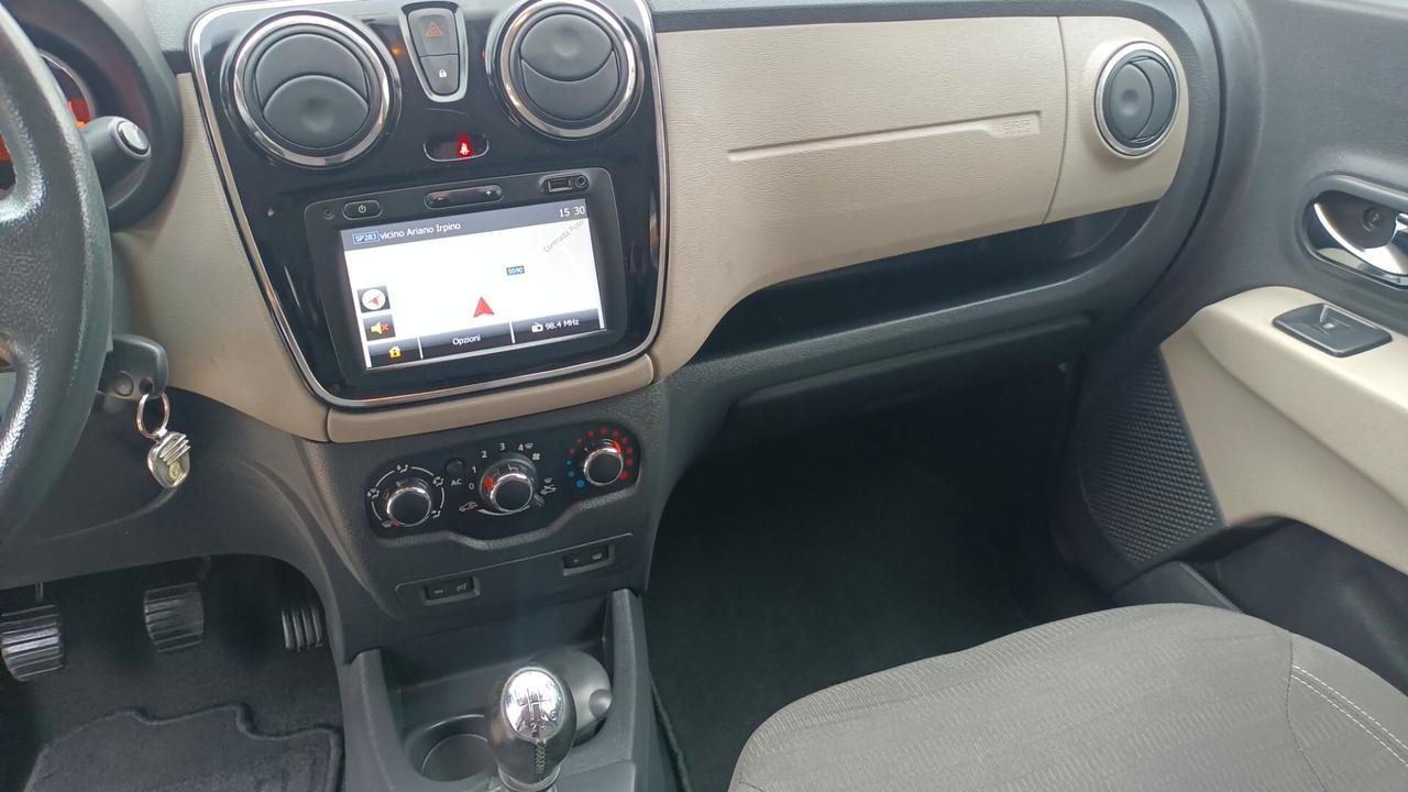 Dacia Lodgy 1.5 diesel 7 posti navigatore telefono bluetooth