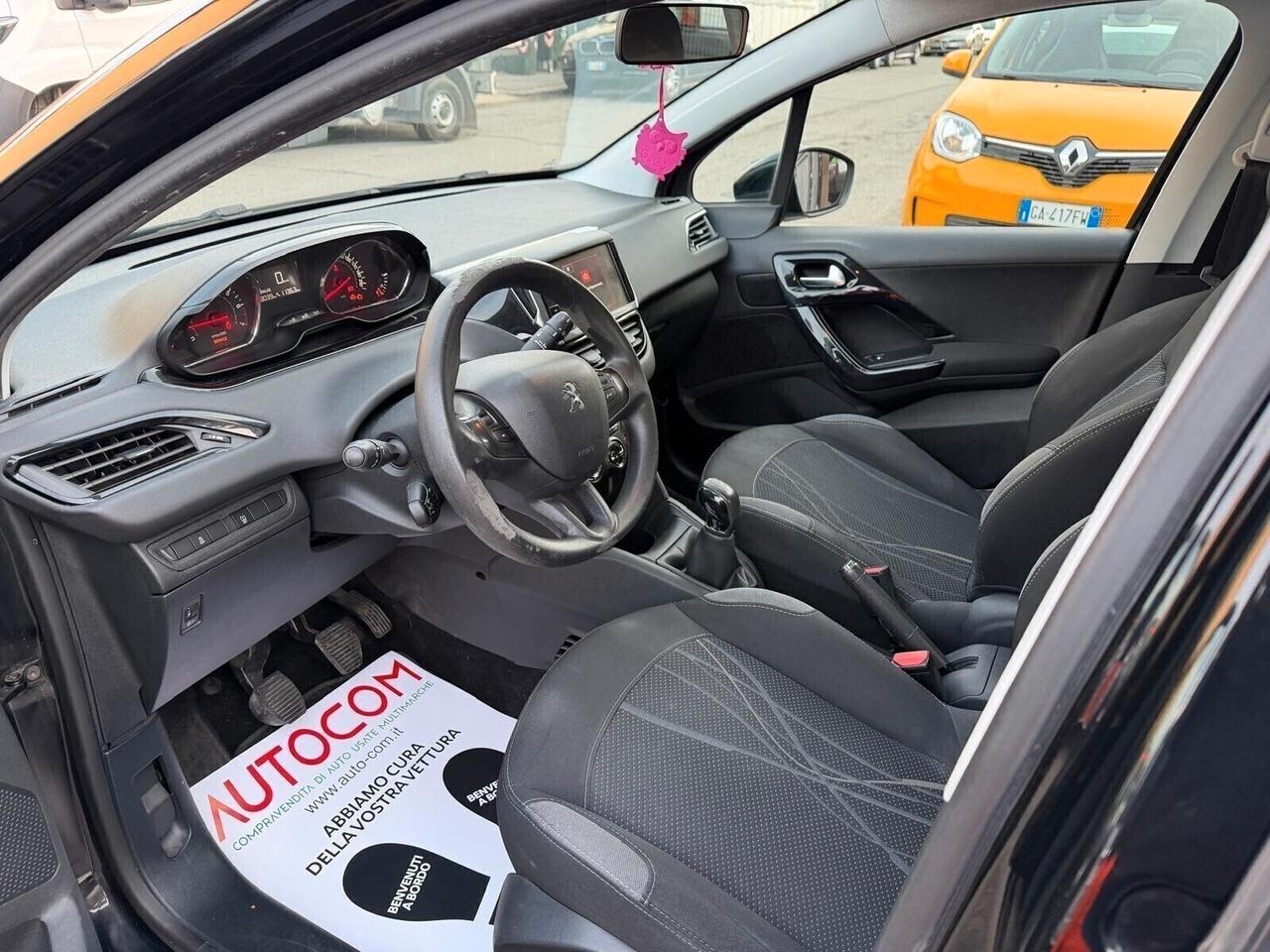 Peugeot 208 PureTech 82 5 porte Allure