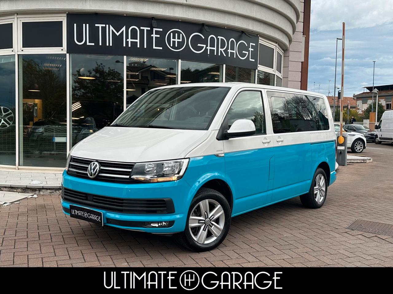 Volkswagen Multivan T6 Caravelle 2.0 TDI DSG Comfortline 9 posti Bicolor