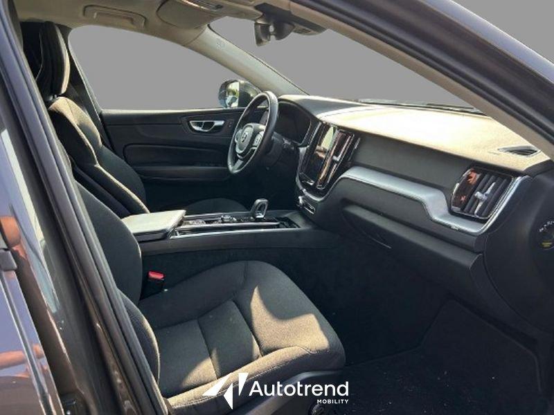 Volvo XC60 B4 197+14 CV AWD Automatica Mild Hybrid Momentum