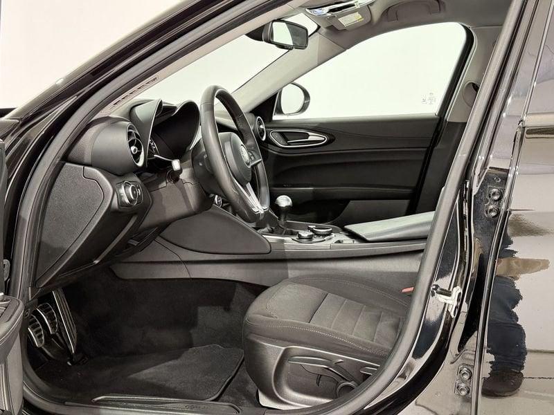 Alfa Romeo Giulia Giulia 2.2 t Giulia 150cv