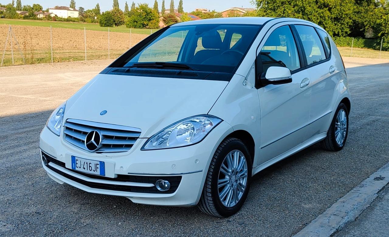 Mercedes-benz A 160 BlueEFFICIENCY Coupé Special Edition