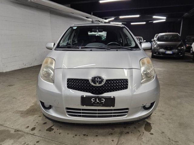 TOYOTA Yaris 1.3 3 porte M-MT Sol AUTOMATICA