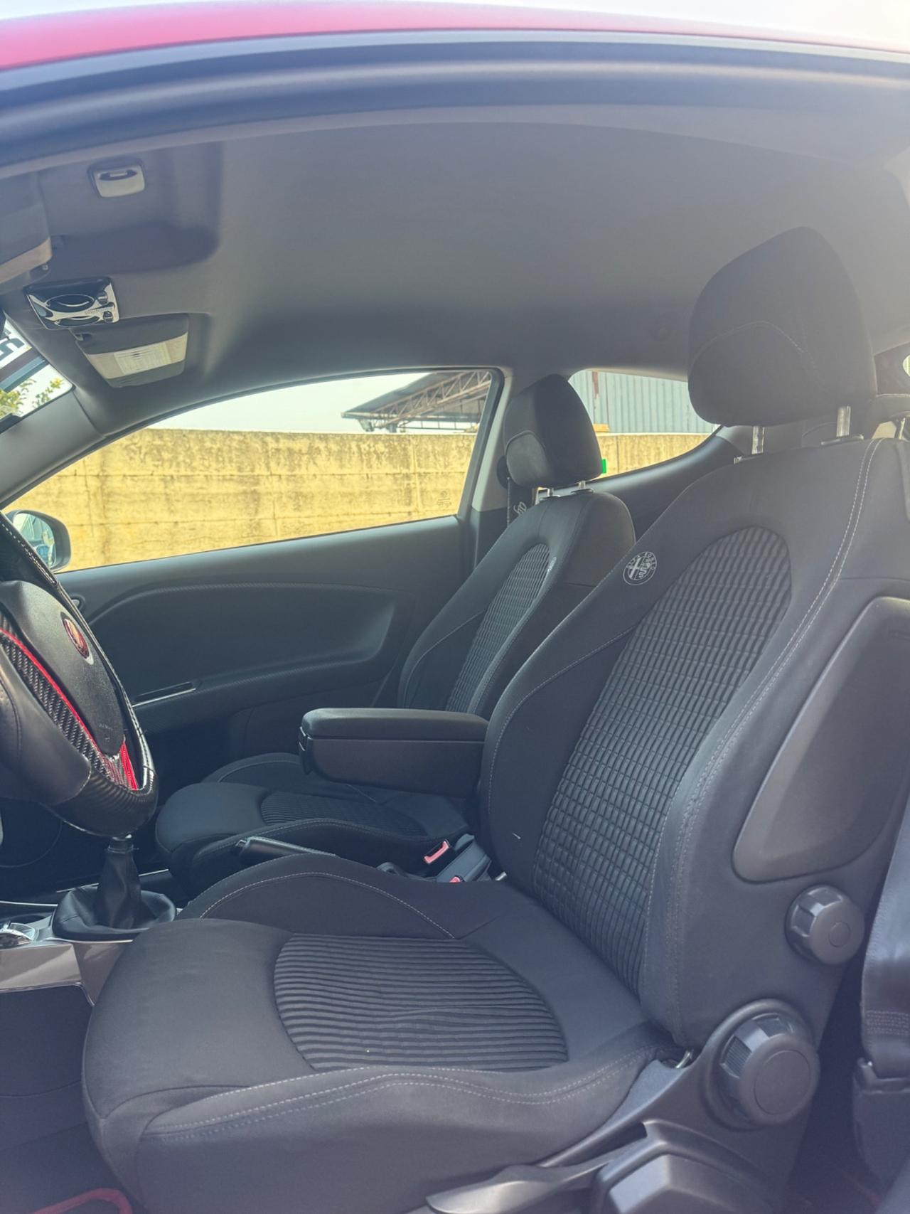 Alfa Romeo MiTo 1.4 78 CV Distinctive Sport Pack