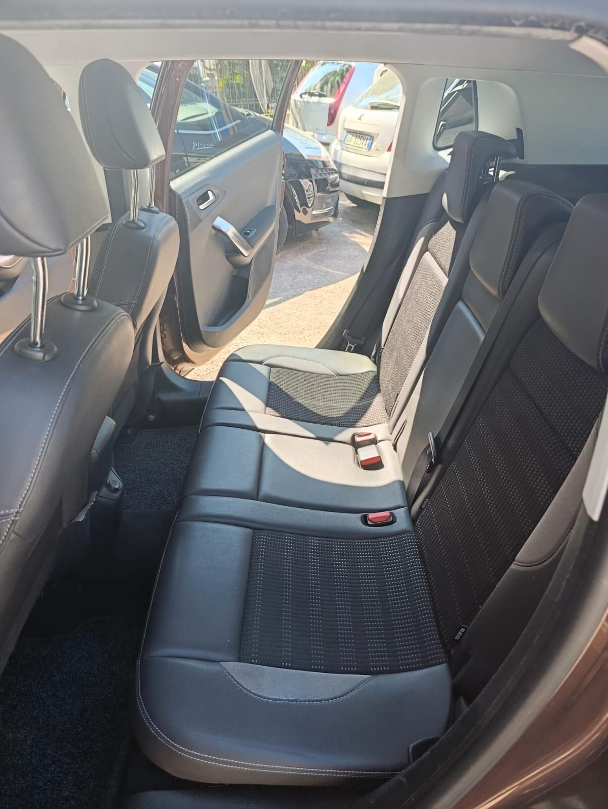 Peugeot 2008 1.6 e-HDi Allure 2014