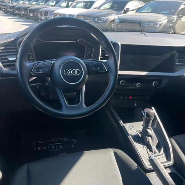 Audi A1 citycarver 30 TFSI S tronic Identity Contrast