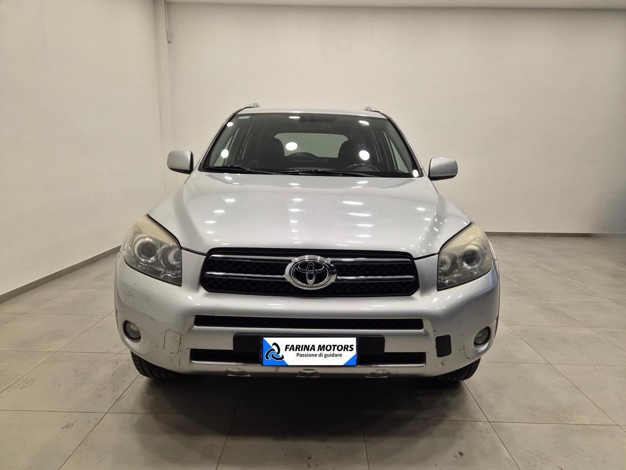 Toyota RAV4 5 Porte RAV4 2.2 d-4d Luxury 4WD 177cv - Clima Auto - Keyless