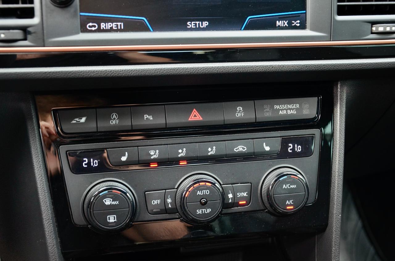 CUPRA LEON ST 2.0 TSI CUPRA R 4DRIVE 300cv DSG, UFF ITALIANA, SERVICE UFF SEAT, EURO 6D, SCARICO, FARI LED, PADDLE, NAVI, PERMUTE